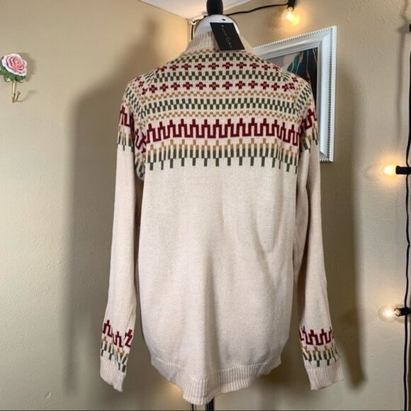 Mock Neck Tribal Pattern Cream Sweater - Women’s Medium - Picture 5 of 5